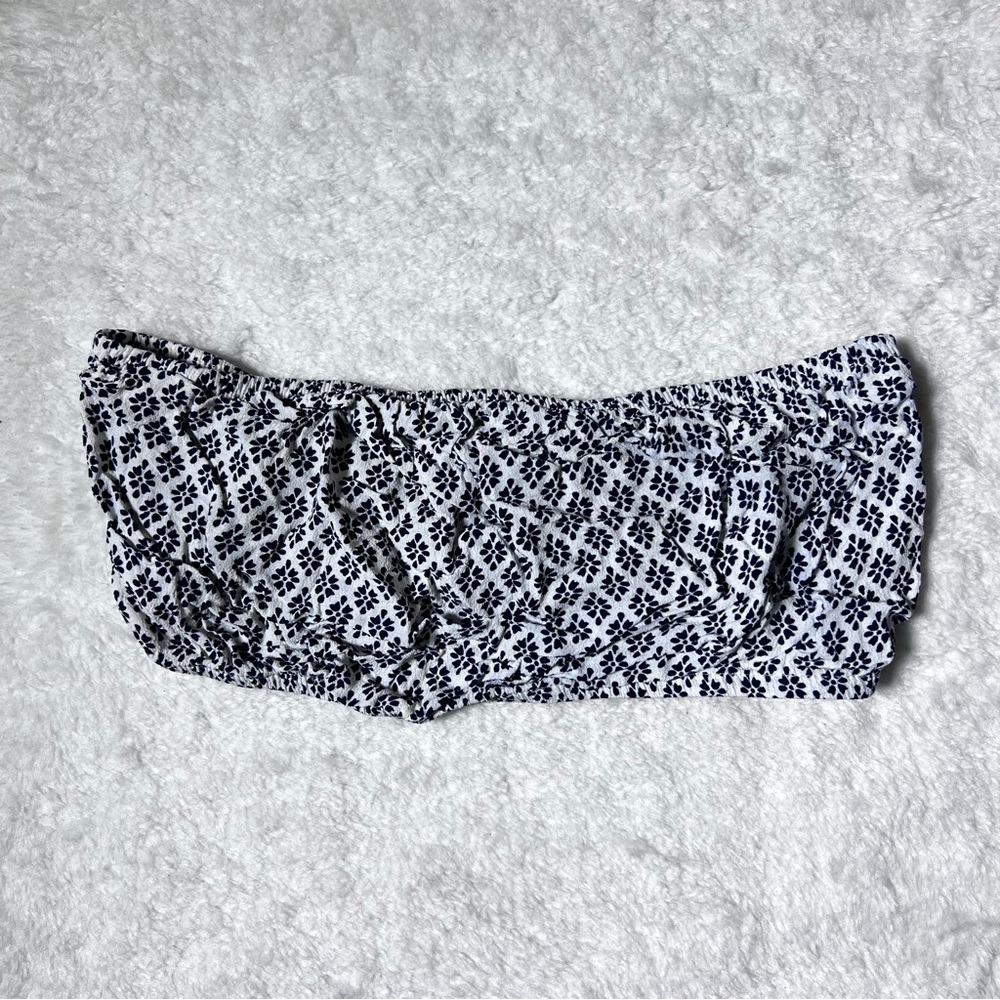 Forever 21 White and Navy Blue Floral Bandeau Top Medium
